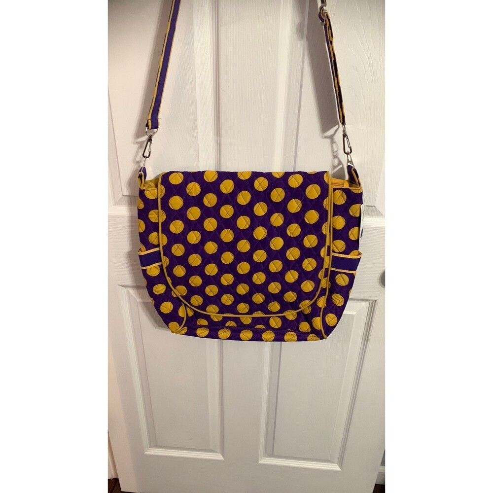 Belvah Messenger Style Diaper Bag with changing pad  New with tag.